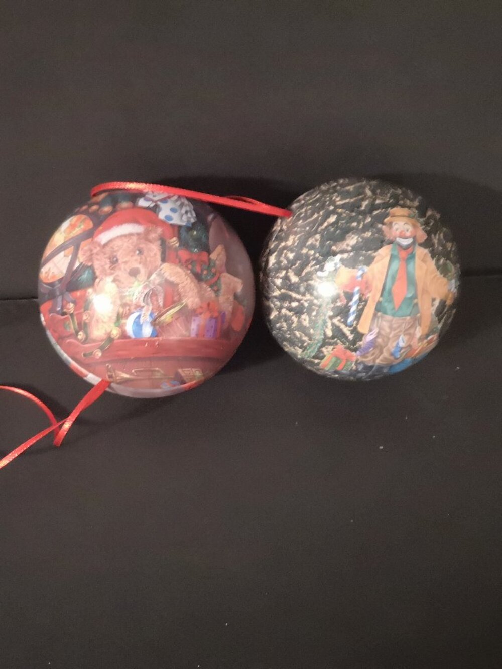 Vintage Metal Christmas Ball Ornament or Gift Tin Set of 2 Made in Taiwan 2.75"